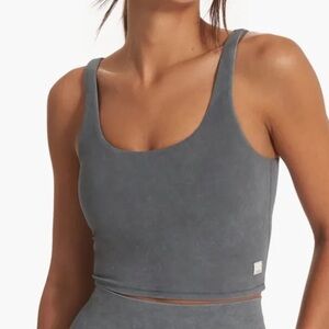Vuori Daily Crop - Washed Charcoal -  size Medium